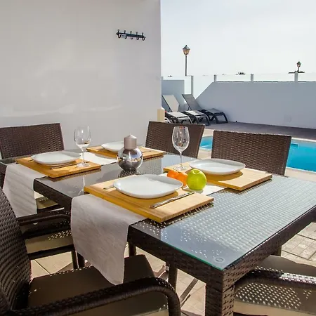 White House - Marina Rubicon - Willa